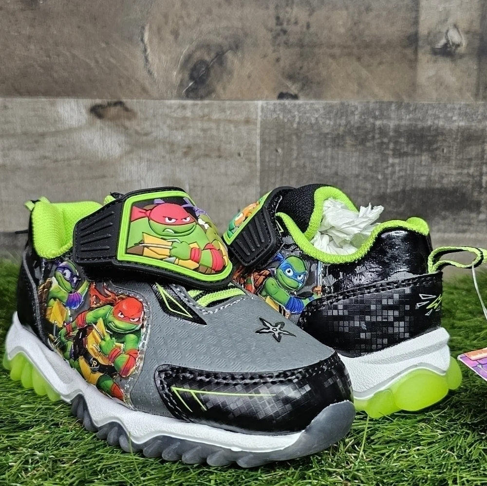 New Mutant Ninja Turtles Light-Up Sneakers | 7